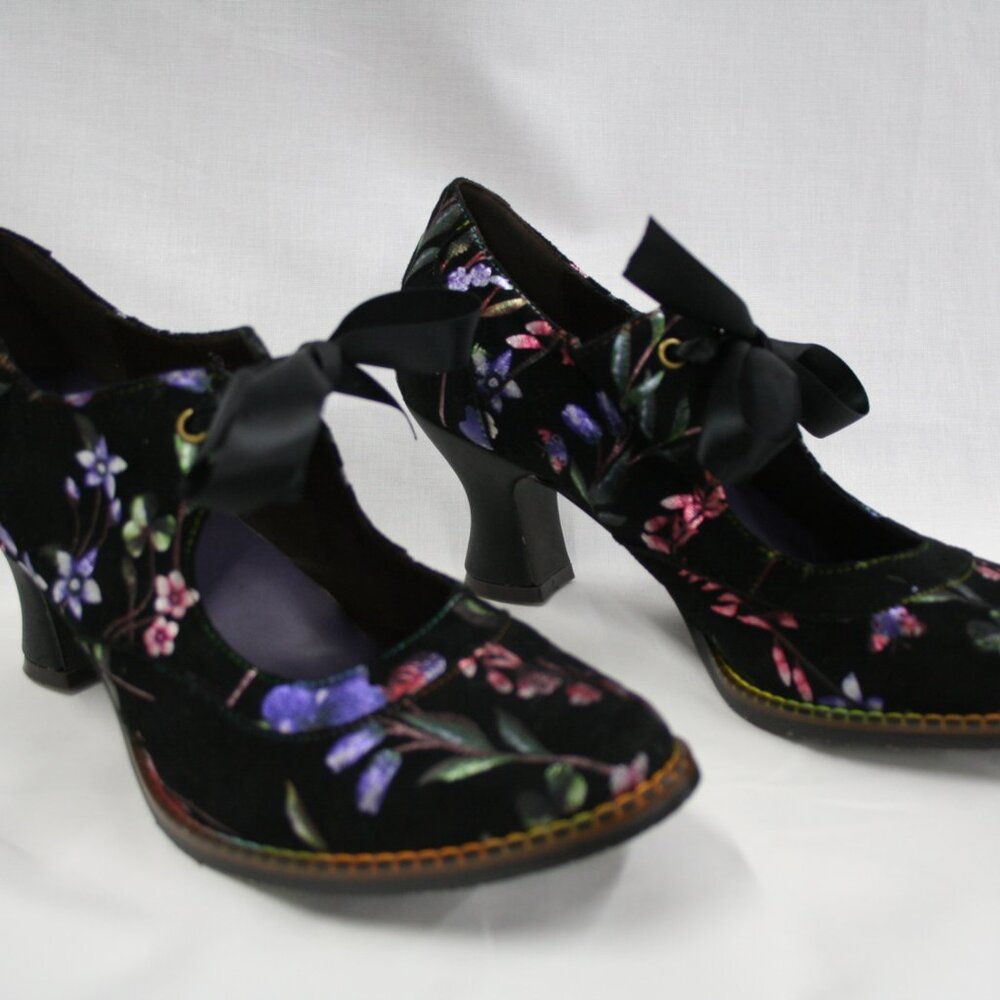 Vintage Chunky Kitten Heel Mary Jane Shoes - Picture 7 of 8